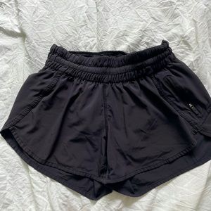 Lululemon Tracker Short 4”